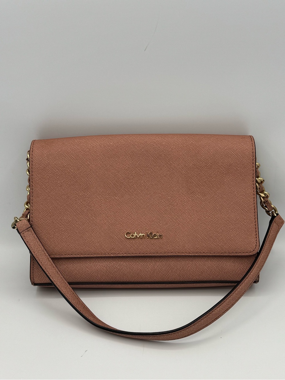 Calvin Klein Blush Pink Saffiano Shoulder Hand Bag with Gold Chain Strap